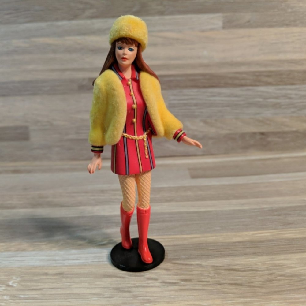 Smasheroo Barbie Ornament (2004)